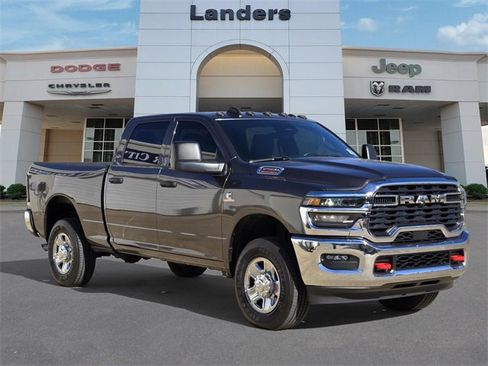 Used 2025 RAM 2500 Tradesman w/ Chrome Appearance Group image 3
