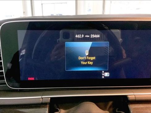 Used 2022 Mercedes-Benz GLS 450 4MATIC image 9