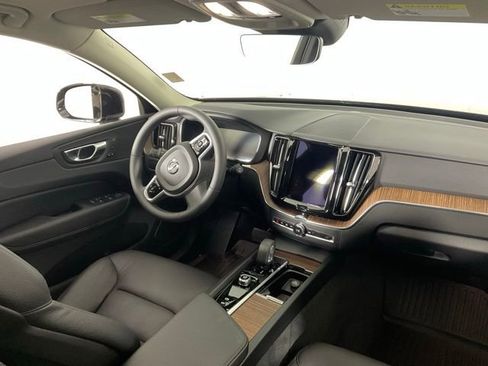 Used 2023 Volvo XC60 B5 Plus w/ Climate Package image 31