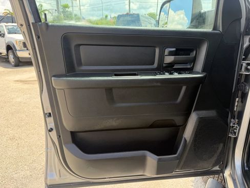 Used 2021 RAM 3500 4x4 Crew Cab Tradesman DRW image 10