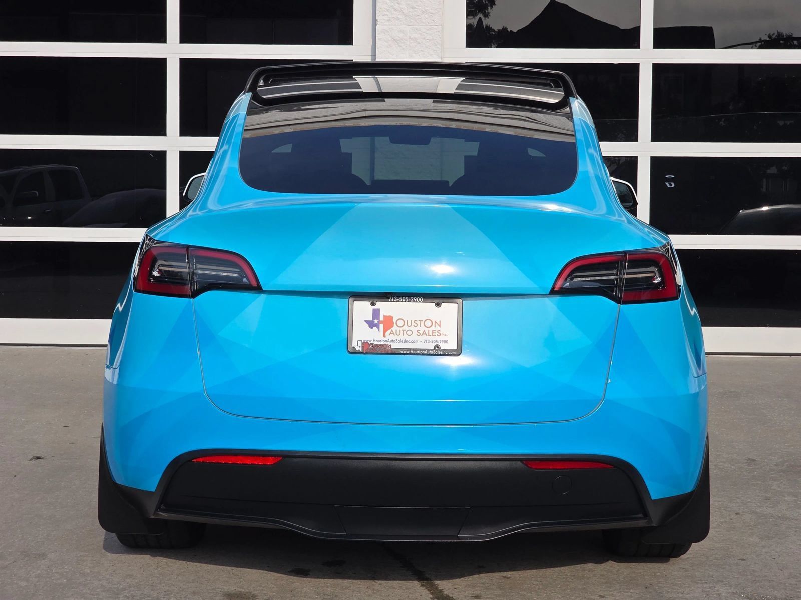 Used 2022 Tesla Model Y Long Range AWD/4WD image 6
