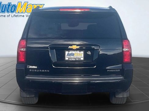 Used 2019 Chevrolet Suburban Premier AWD/4WD image 7