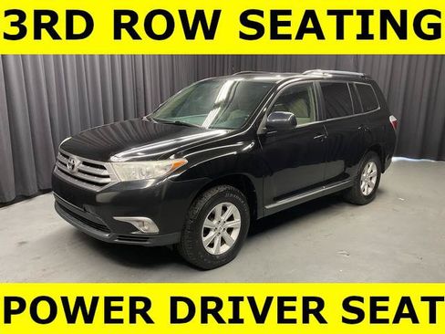 Used 2012 Toyota Highlander 4WD w/ Tech Pkg image 2