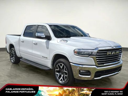 Used 2025 RAM 1500 Laramie AWD/4WD image 14