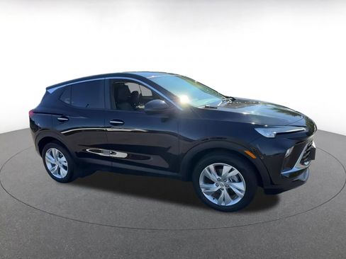 Used 2025 Buick Encore GX Preferred image 2