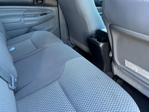 Used 2012 Toyota Tacoma PreRunner w/ SR5 Pkg RWD image 29