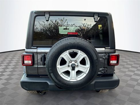 Used 2021 Jeep Wrangler Unlimited Sport S image 7