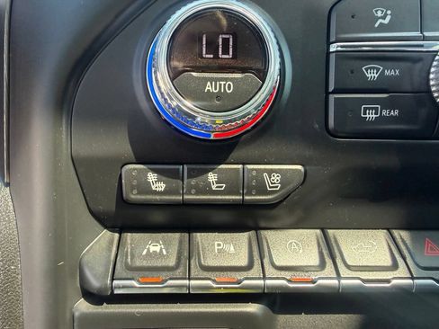 Used 2019 GMC Sierra 1500 AT4 w/ AT4 Premium Package AWD/4WD image 40