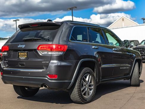 Used 2018 Jeep Grand Cherokee Limited AWD/4WD image 5