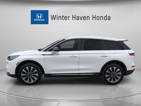 Used 2021 Lincoln Corsair Reserve image 5