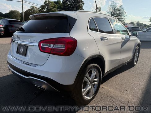 Used 2018 Mercedes-Benz GLA 250 4MATIC image 5