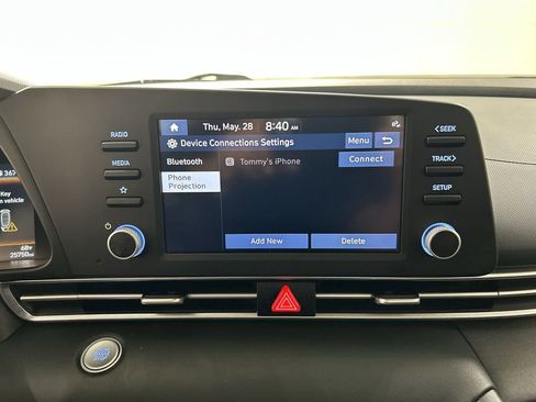 Used 2023 Hyundai Elantra SEL FWD image 14