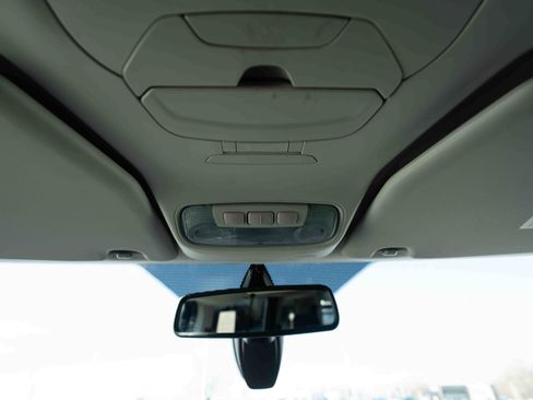 Used 2017 Ford Transit Connect XLT image 18