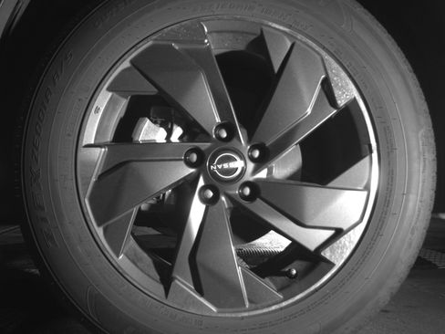 Used 2025 Nissan Rogue SV image 12