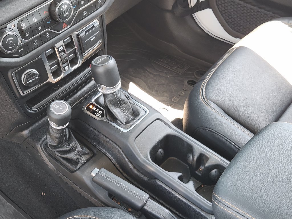 Used 2026 Jeep Gladiator Sport AWD/4WD image 16