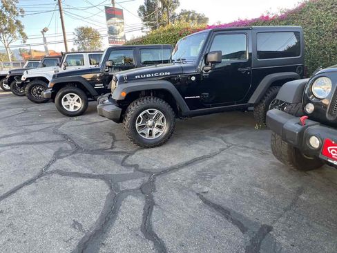 Used 2014 Jeep Wrangler Rubicon w/ Power Convenience Group AWD/4WD image 20