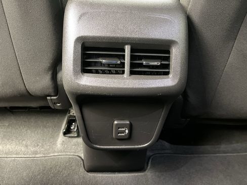 Certified 2024 Chevrolet Equinox LT image 12