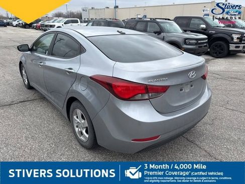 Used 2015 Hyundai Elantra SE image 7