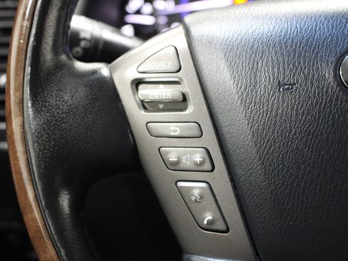 Used 2011 INFINITI QX56 4WD w/ Deluxe Touring Pkg image 12