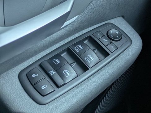 Used 2019 RAM 1500 Big Horn RWD image 23