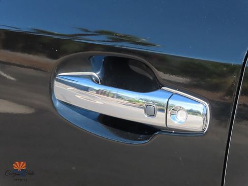 Used 2010 Lexus LX 570 4WD image 28