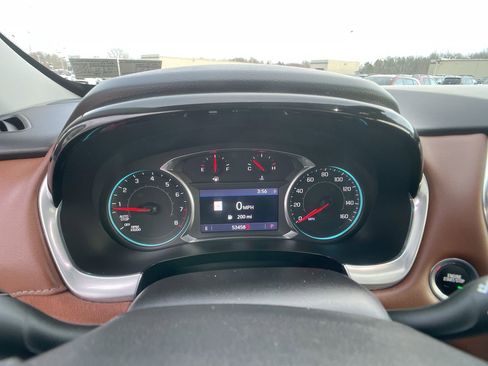 Used 2021 Chevrolet Traverse High Country image 16