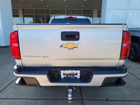 Used 2017 Chevrolet Colorado Z71 AWD/4WD image 6