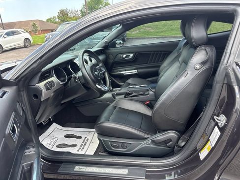 Used 2022 Ford Mustang Premium RWD image 14
