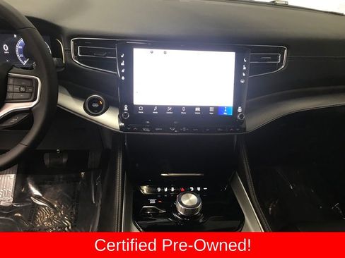 Certified 2025 Jeep Wagoneer Series II image 17