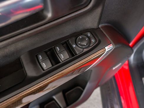 Used 2021 Chevrolet Silverado 1500 LT Trail Boss w/ Convenience Package II image 44