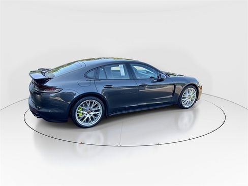 Used 2023 Porsche Panamera 4S image 9