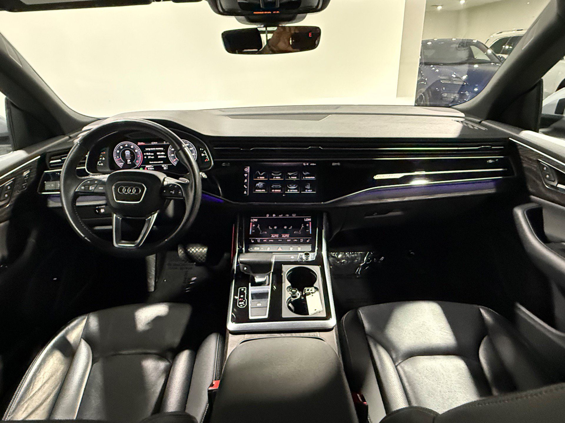 Used 2019 Audi Q8 Premium Plus w/ Premium Plus AWD/4WD image 22