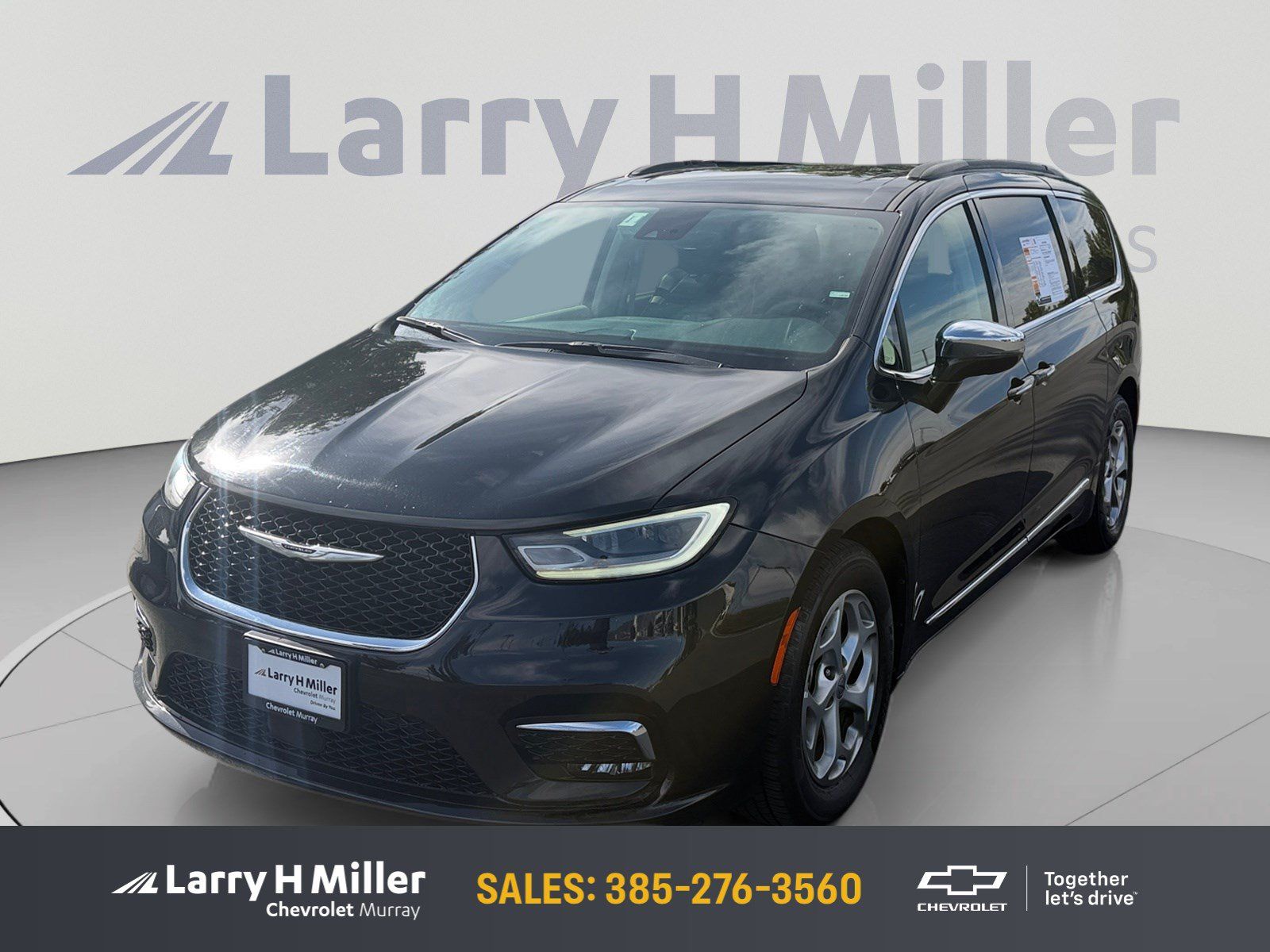 Used 2023 Chrysler Pacifica Limited FWD image 1