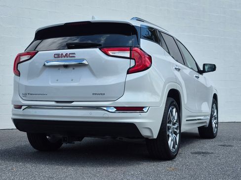 Used 2024 GMC Terrain Denali w/ Denali Premium Package AWD/4WD image 19