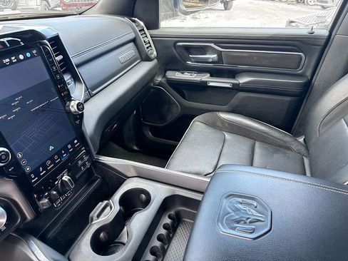 Used 2024 RAM 1500 Laramie AWD/4WD image 25