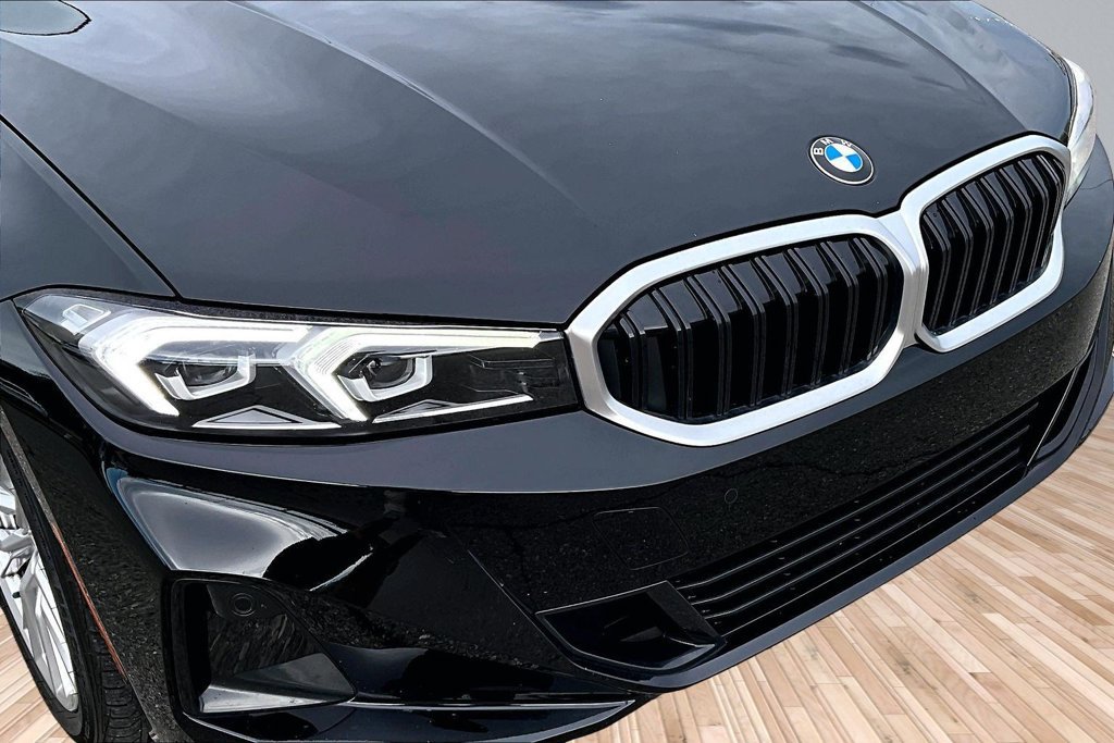 Used 2024 BMW 330i Sedan w/ Convenience Package RWD image 27