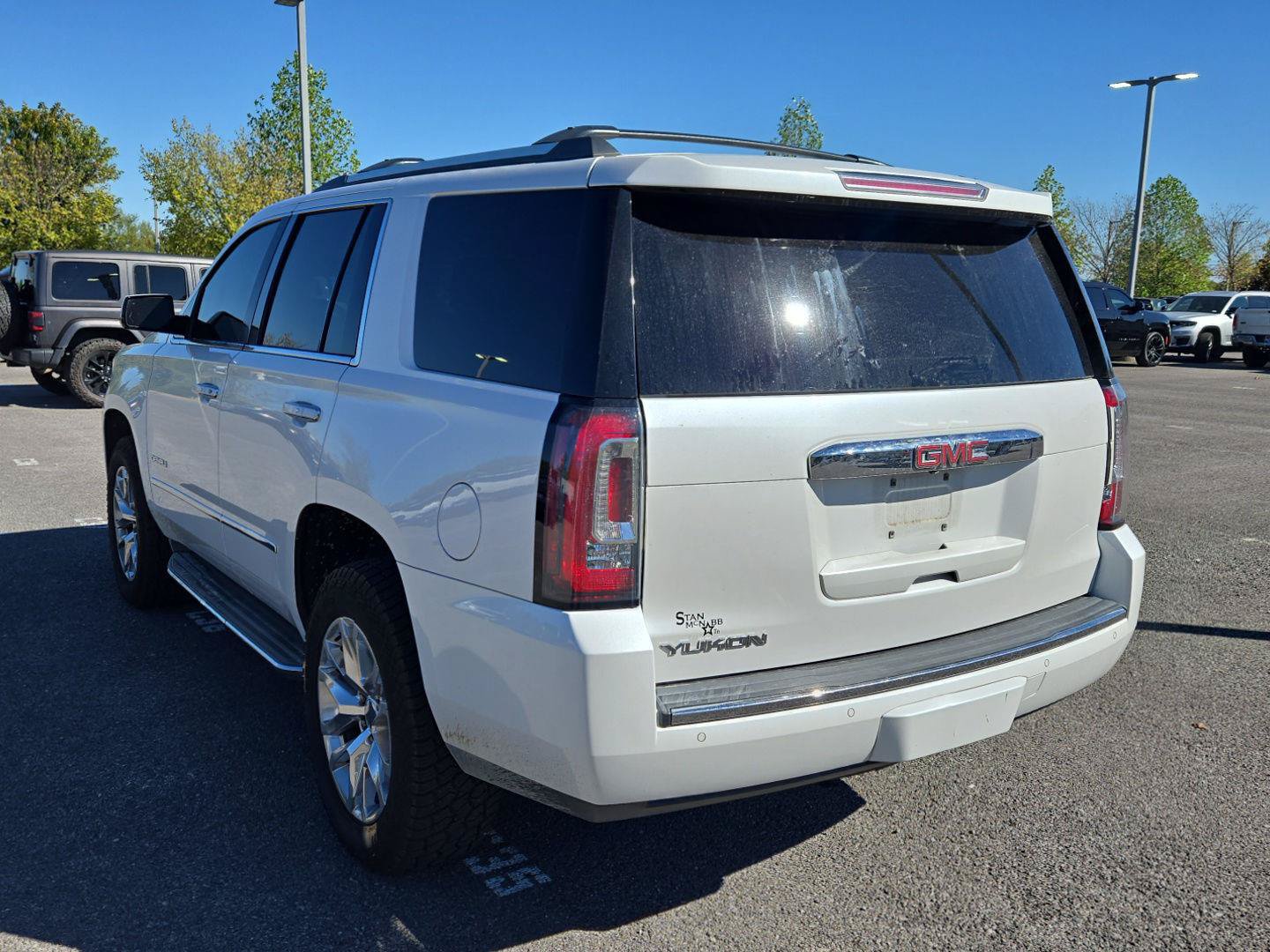 Used 2016 GMC Yukon Denali w/ Open Road Package AWD/4WD image 5
