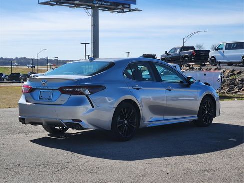 Used 2024 Toyota Camry XSE image 4