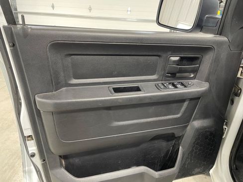 Used 2015 RAM 1500 Tradesman AWD/4WD image 11