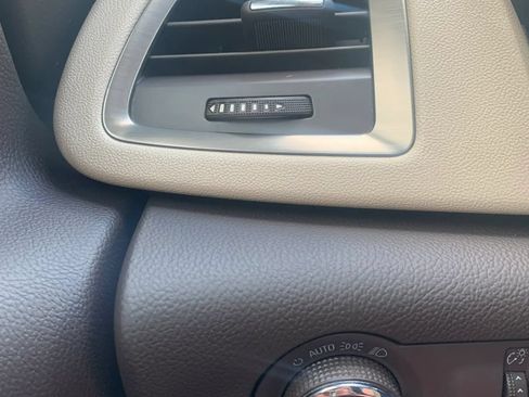 Used 2013 Buick Verano Leather FWD image 28