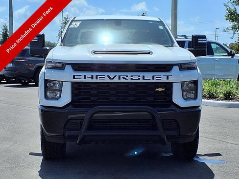 Used 2023 Chevrolet Silverado 2500 Custom AWD/4WD image 2