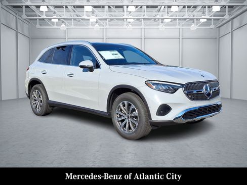 New 2026 Mercedes-Benz GLC 300 4MATIC image 1