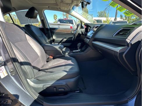 Used 2016 Subaru Legacy 3.6R Limited image 10