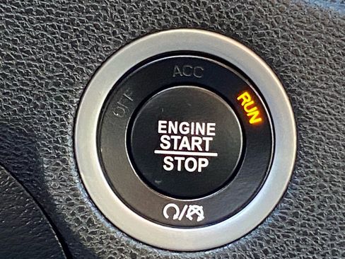 Used 2023 Dodge Charger SXT w/ Blacktop Package image 17