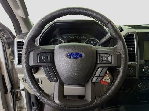 Used 2015 Ford F150 XLT w/ Equipment Group 302A Luxury image 14