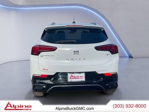 Used 2024 Buick Encore GX Sport Touring image 4