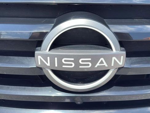 Used 2023 Nissan Pathfinder SL w/ Lighting Package (N92) image 11