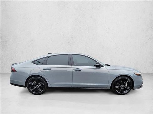 Used 2024 Honda Accord Sport image 6