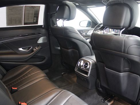 Used 2019 Mercedes-Benz S 560 Sedan image 20