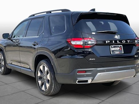 New 2026 Honda Pilot Touring image 12
